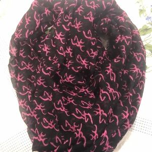 Browning infinity scarf